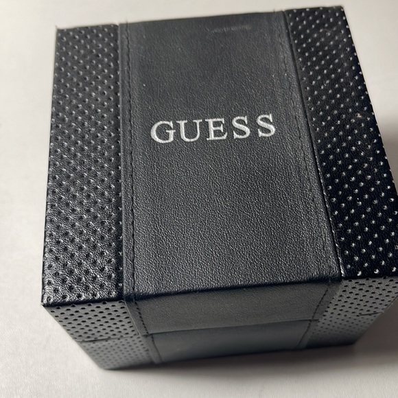 Guess Watch - Picture 3 of 3